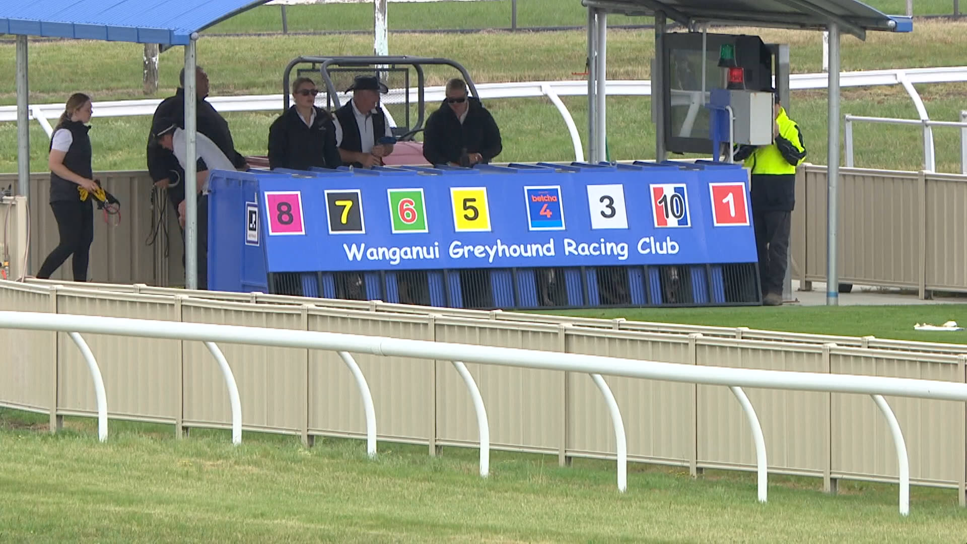 Whanganui Straight Race 6: 21-10-2025